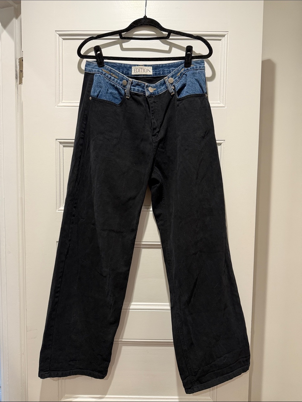 The Frankie Shop HAYLA CONTRAST DENIM PANTS - BLACK/BLUE size M/L